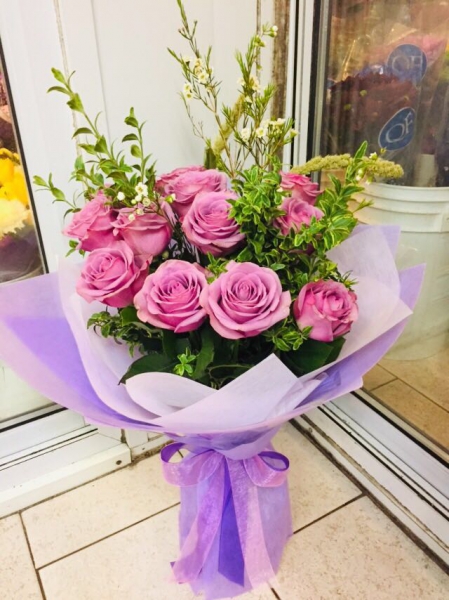Rose-bouquet-lavender