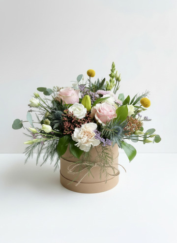 Pastel hat box