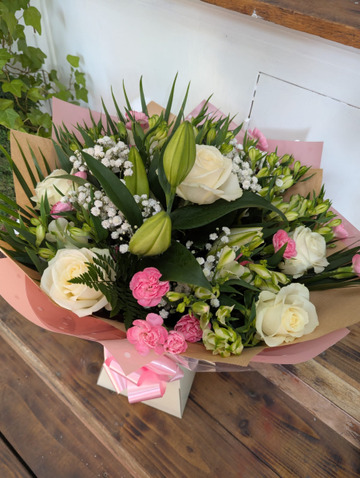 Blush-ivory bouquet