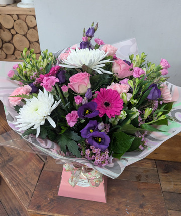 Rosy charm bouquet