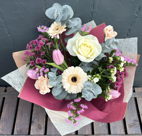 Ava hand tied