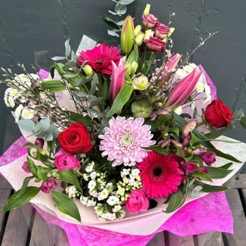 Eilidh hand tied