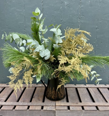 Golden foliage midwinter