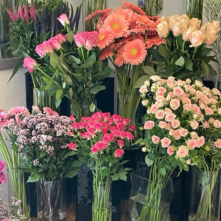 Seasonal flowers