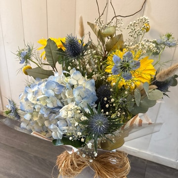 Seasonal flower bouquet