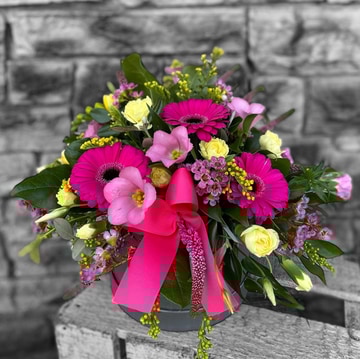 Beautiful blooms hat box
