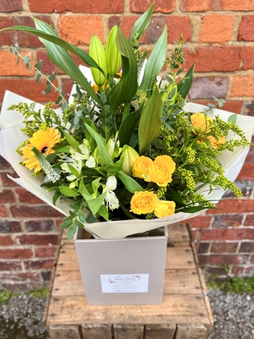 Buttercup beauty handtied