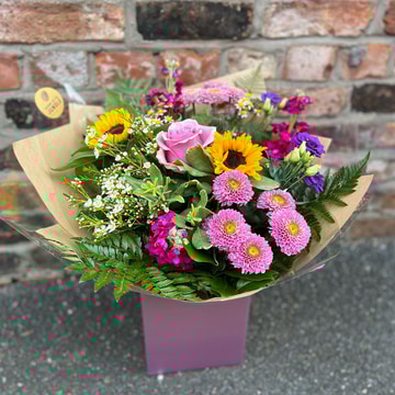 Florist choice handtied