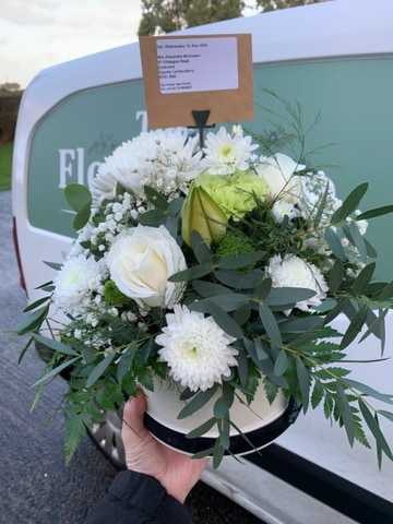 White hat box