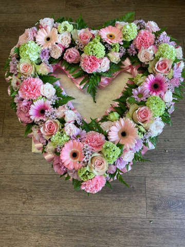 Blushing heart tribute