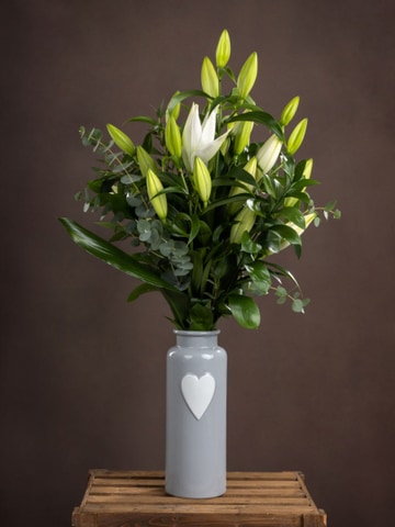 Simply lilies