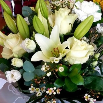 Lilly and rose