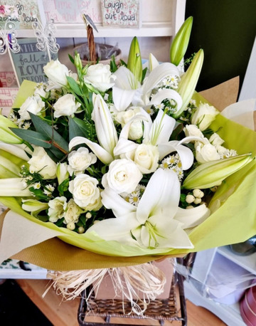 White grace bouquet