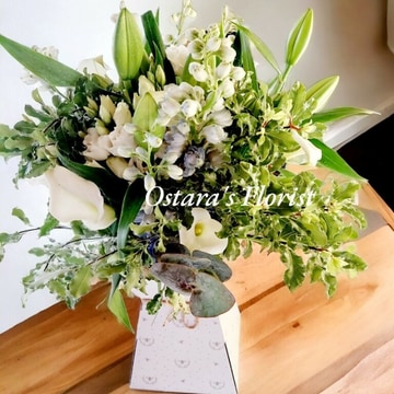 Marcia handtied bouquet