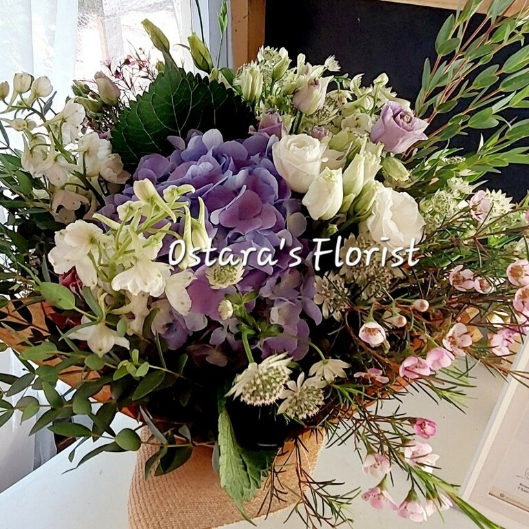 Imogen handtied bouquet