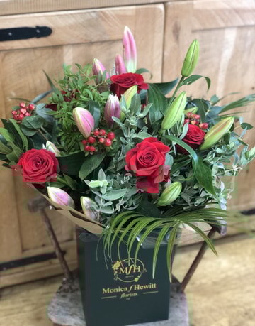 Lily and rose bouquet