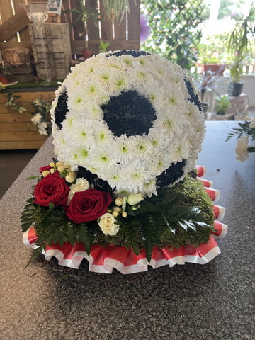 Football arrangement