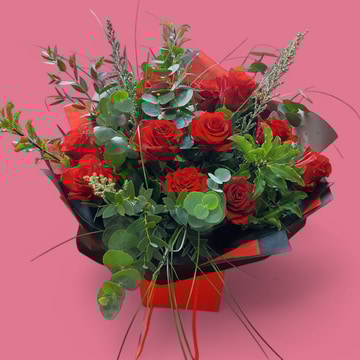 12 red rose bouquet