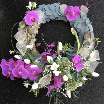 Modern orchid wreath