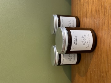 Natural scented candle