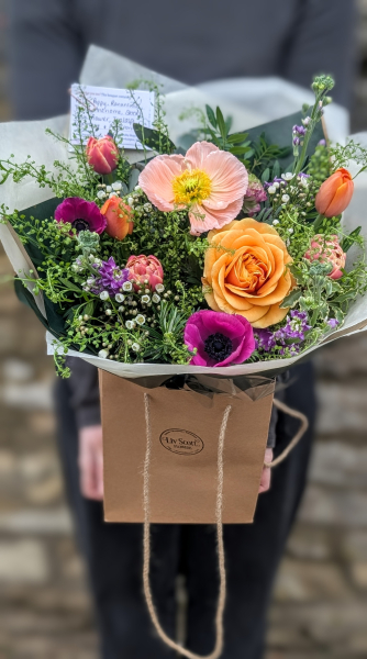 Seasonal colourful bunch