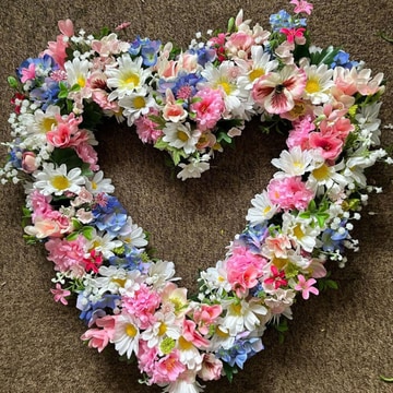 Pastel garden heart