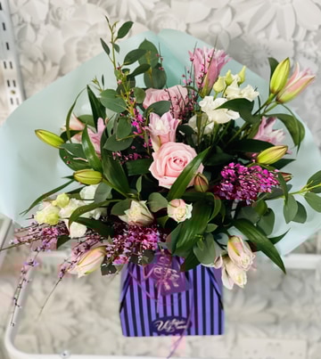 Lily rose bouquet