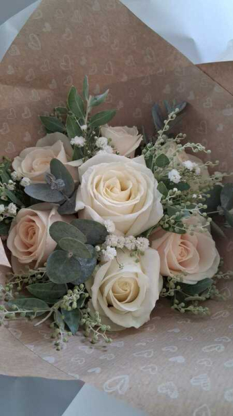 Champagne roses