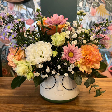 Smiling planter
