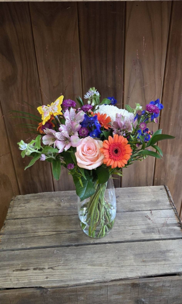 Butterfly meadow vase