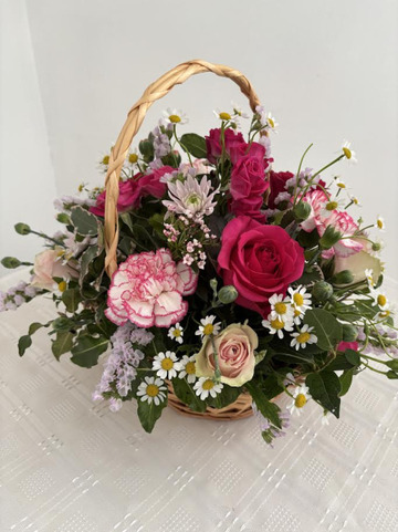 Cottage garden basket