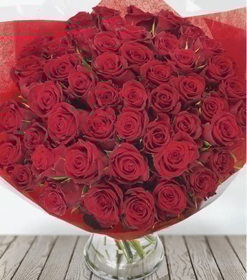 Luxury 50 red roses