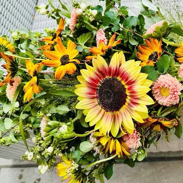 Sunflower farewell sheaf