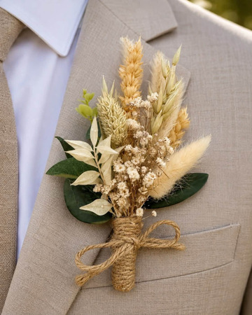 Botanical groom
