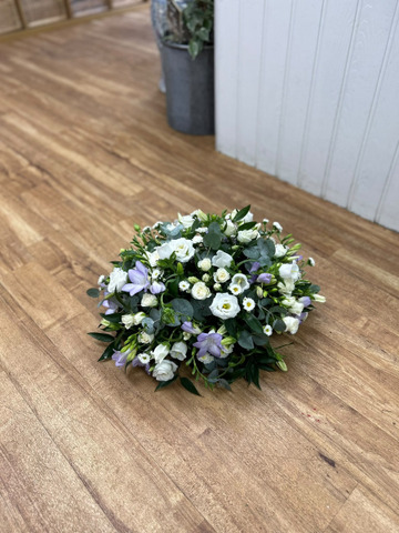 White posy arrangement