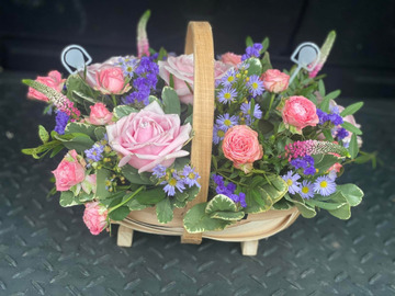Rose garden basket
