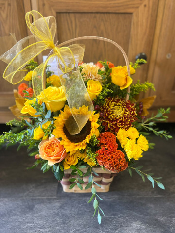 Golden glow basket