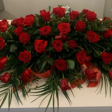 Red rose coffin spray