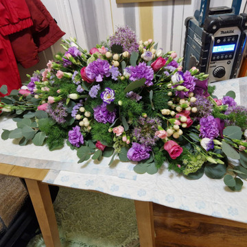 Purple-pink casket spray
