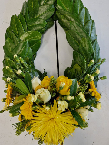 Laurel-yellow wreath