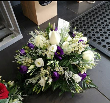 Purple and cream posy