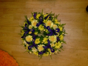 Purple yellow posy