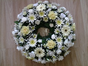 Wreath ring loose