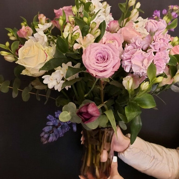 Vase arrangement