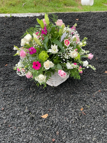 Pretty petals basket