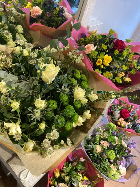 Florist choice handtied