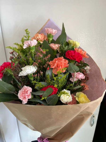 Flower cabin gift wrap