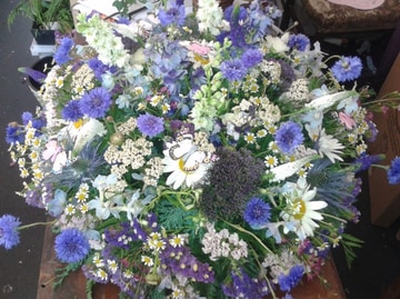 Country garden posy