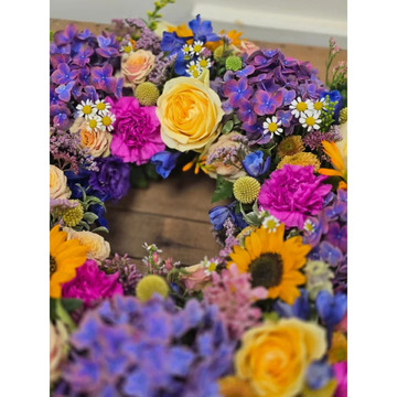 Open loose funeral wreath
