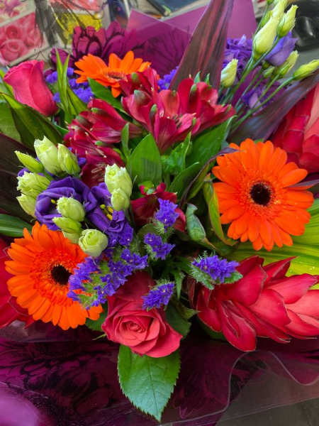 Hayes vibrant bouquet